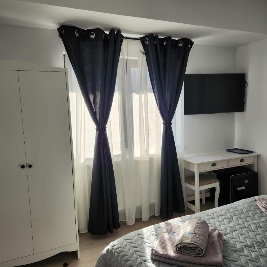 My Room Accommodation Curtea de Argeş Dış mekan fotoğraf